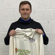 Opening batsman Billy Whitford has joined Keighley, following new captain Scott Etherington in signing from Undercliffe.