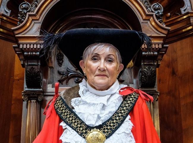 Councillor Doreen Lee during her term as Lord Mayor