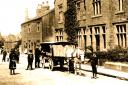 A street vendor with his horse and waggon in High Street, Sutton, in about 1910 (image courtesy of the Glynn Whiteoak Collection)