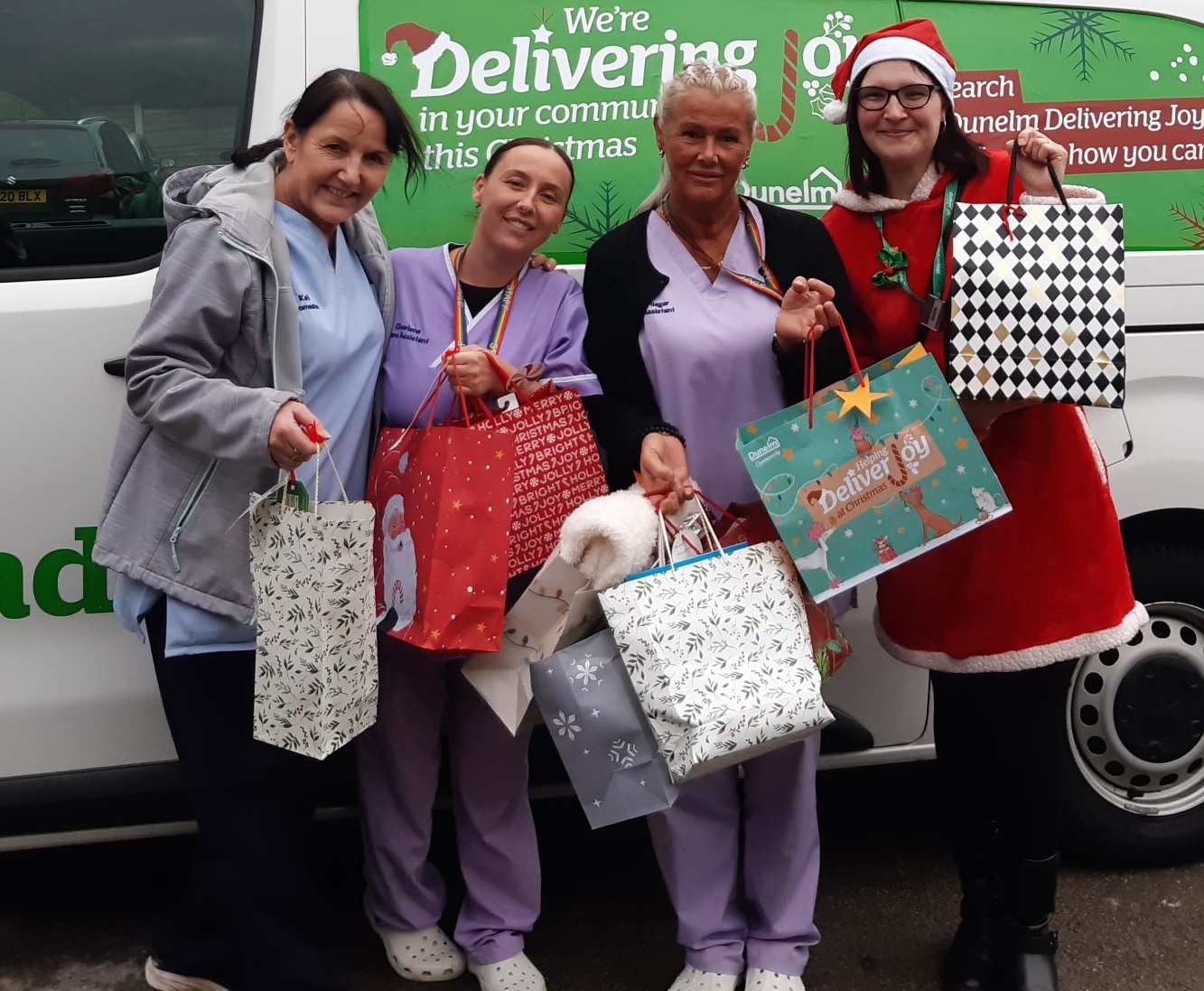 Caring customers & staff at Keighley store spread festive joy - Vimarsana News